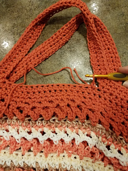 Creating a strap for a crochet market bag