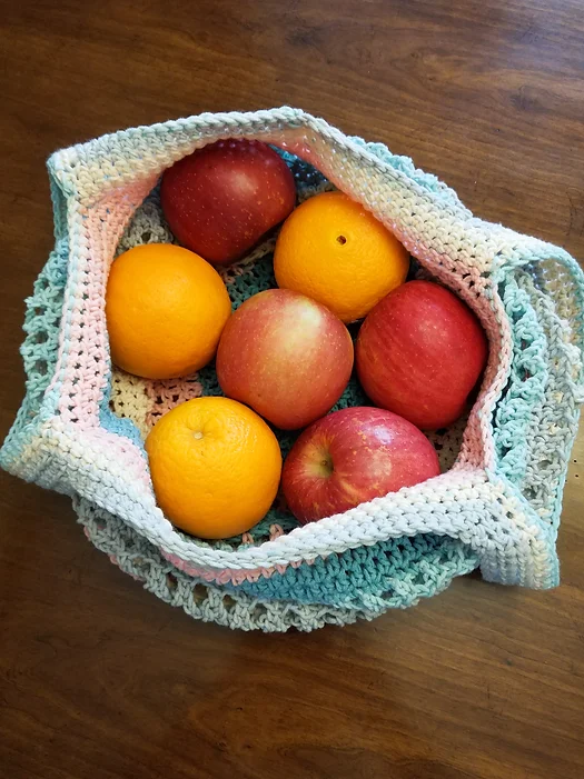 On the Go Market Bag Crochet Pattern Free shown filled with fruit