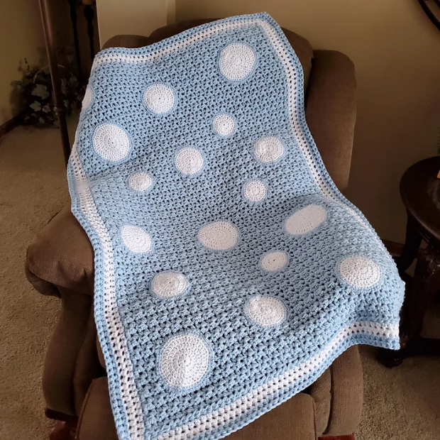 Free Polka Dot Baby Blanket Crochet Pattern
