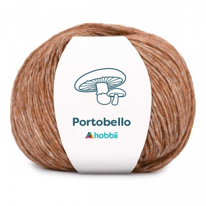 Hobbii Portobello worsted weight yarn in Cognac color