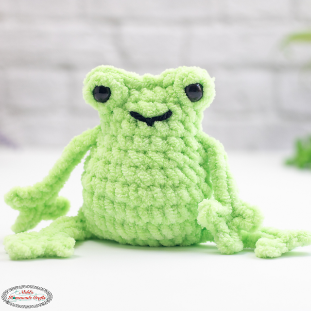Leggy Frog free amigurumi pattern