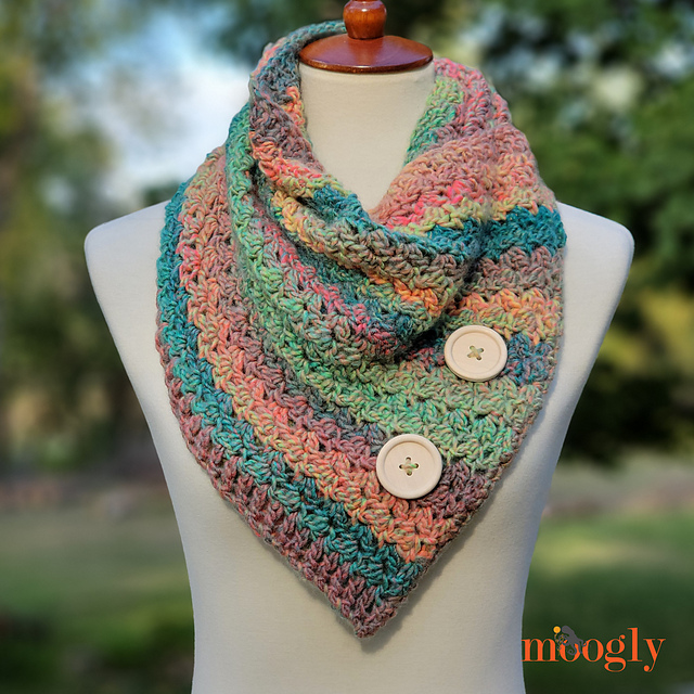 Perfect Point Cowl Crochet Pattern