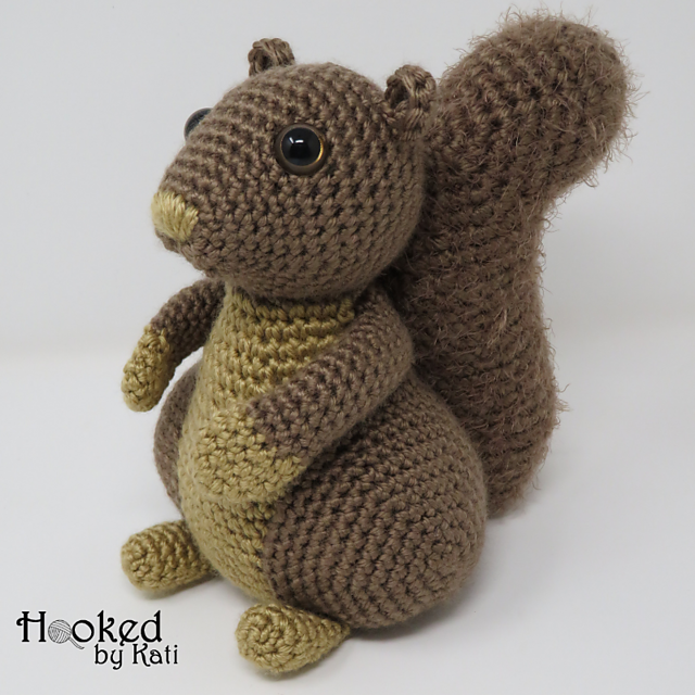 Squirrel Free Amigurumi Pattern