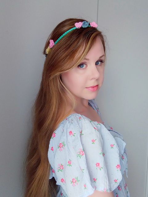 Easy Crochet Whimsical Flower Crown Pattern