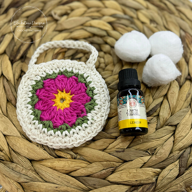 Flower Air Freshener Pouch Free Crochet Pattern
