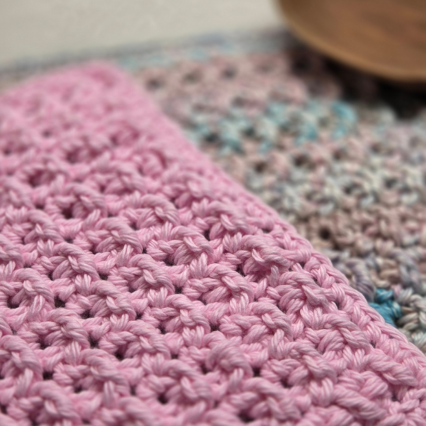Free cotton dishcloth crochet pattern and step by step photo tutorial