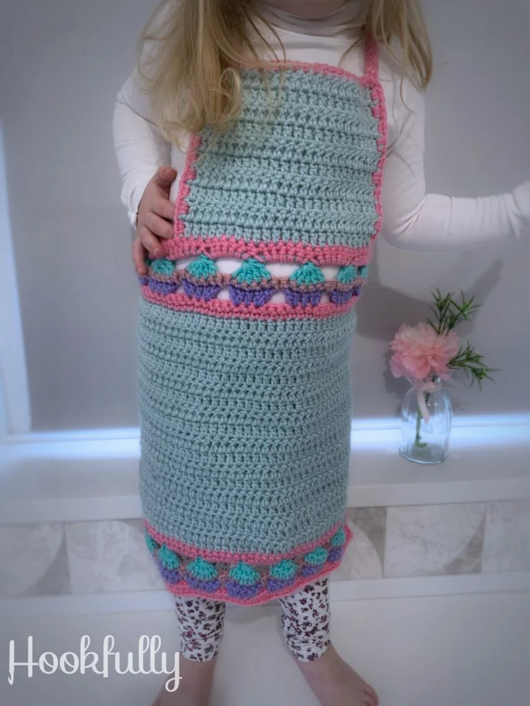 Free Cupcake Kids’ Apron Crochet Pattern
